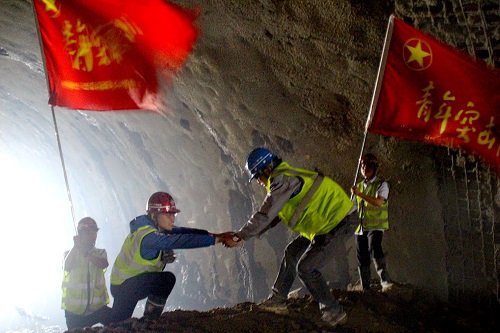 �����ӳ���Ŀ��ɽר�������Ҷ�1#-2#б����˳����� (3).jpg